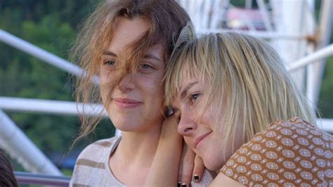 8 Best Lesbian Movies on Netflix